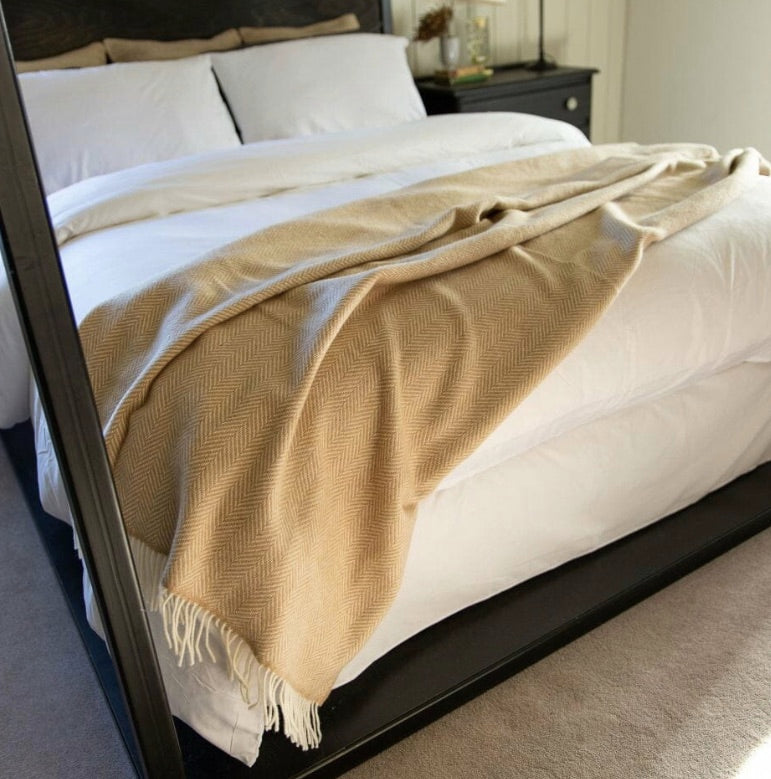 Merino & Cashmere Throw | Beige Herringbone | Large