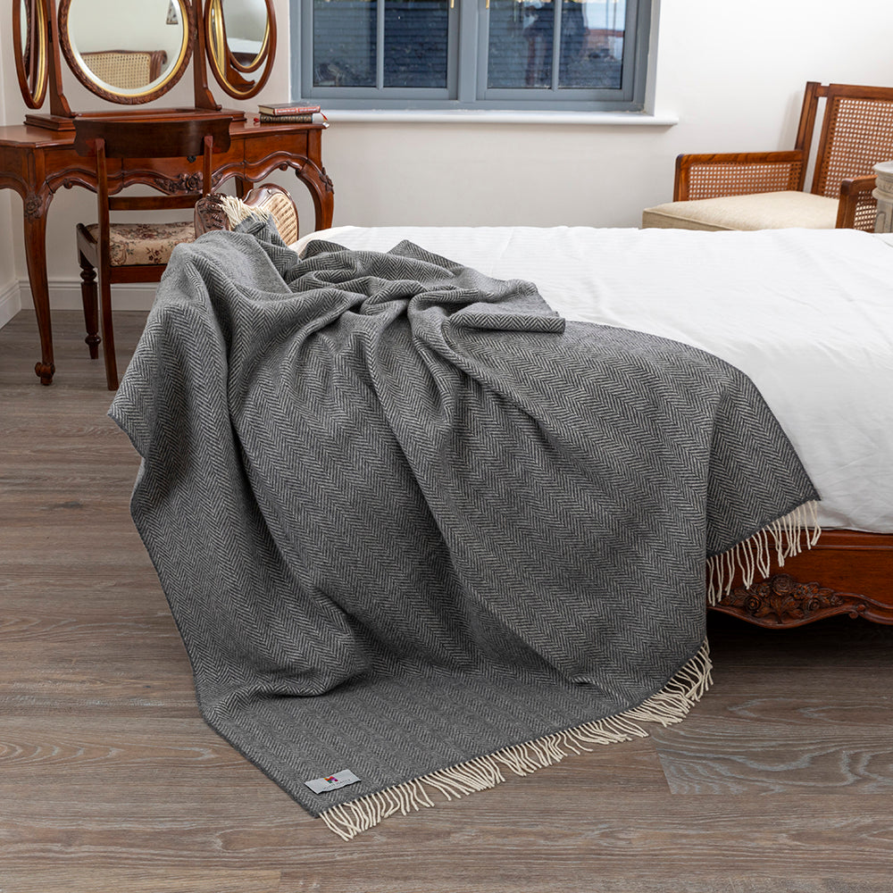 Merino & Cashmere Throw | Grey Herringbone | Large