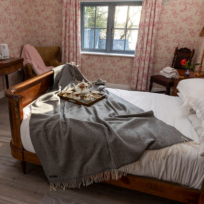 Merino & Cashmere Throw | Grey Herringbone | Large