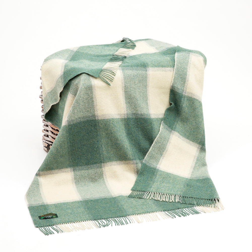 Shetland Wool Picnic Blanket | White & Sea Green Block
