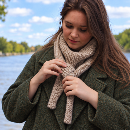 Sophia Handknitted Large Scarfette Taupe